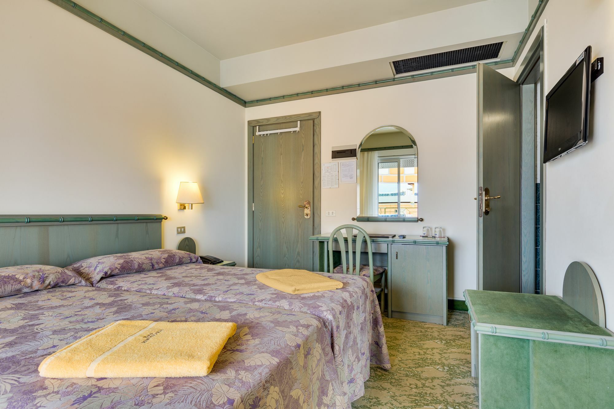 Hotel Montecarlo Lido di Jesolo Ngoại thất bức ảnh